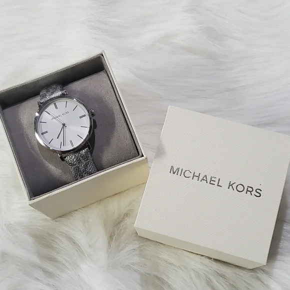 Michael Kors | Accessories | Michael Kors Womens Addyson  display picture 3